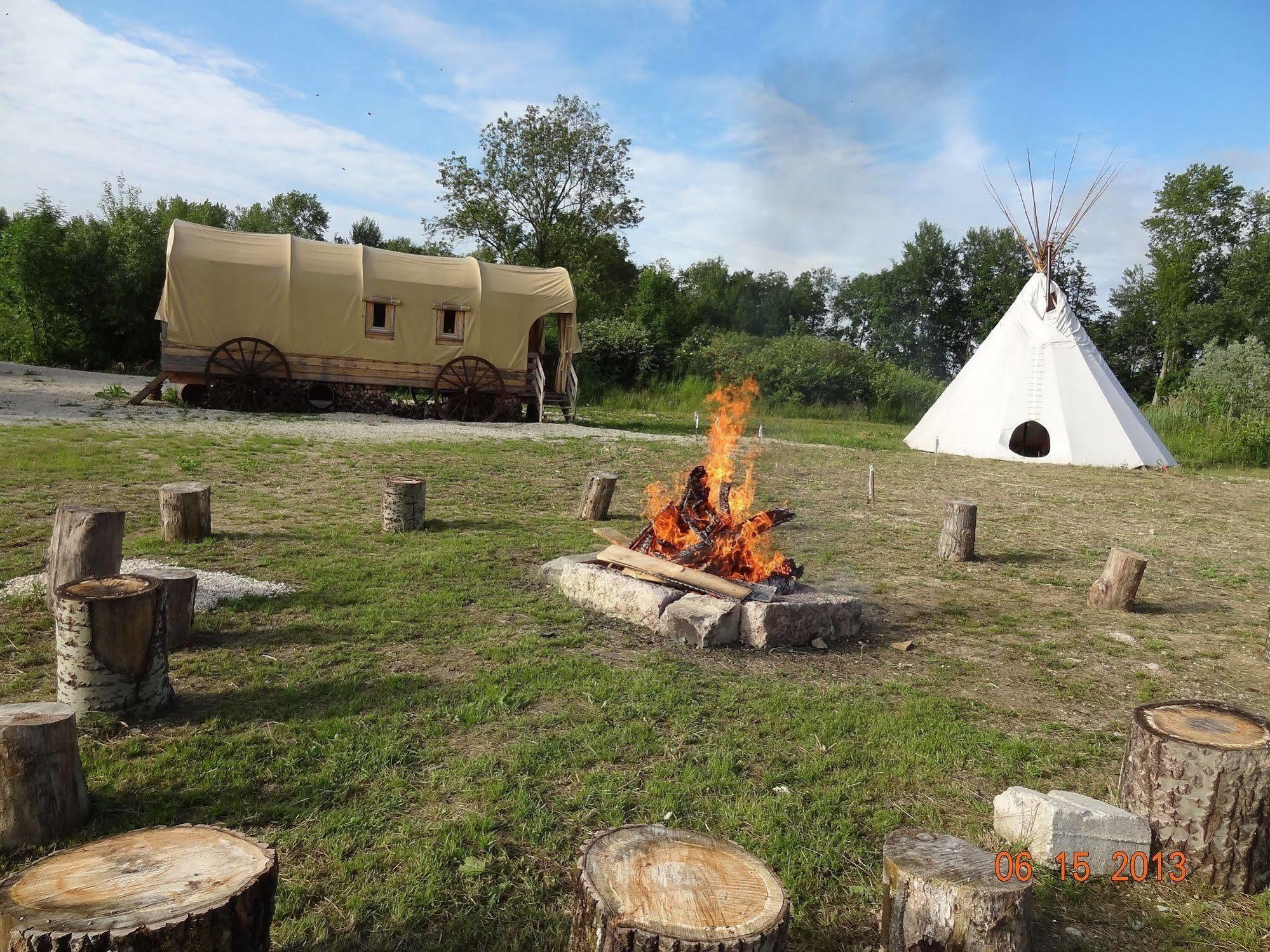 Western City Troyes Barberey-Saint-Sulpice ภายนอก รูปภาพ