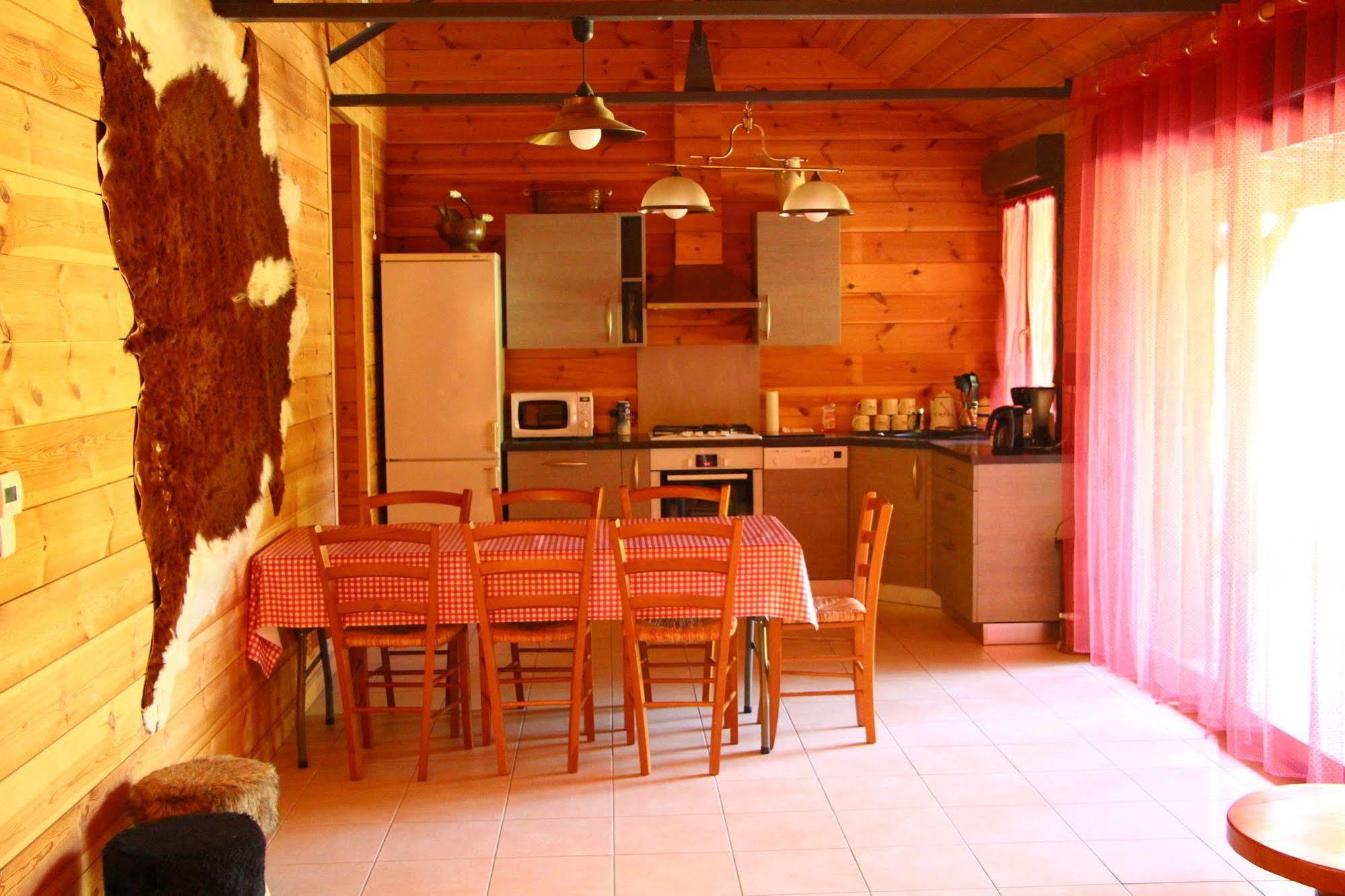 Western City Troyes Barberey-Saint-Sulpice ภายนอก รูปภาพ