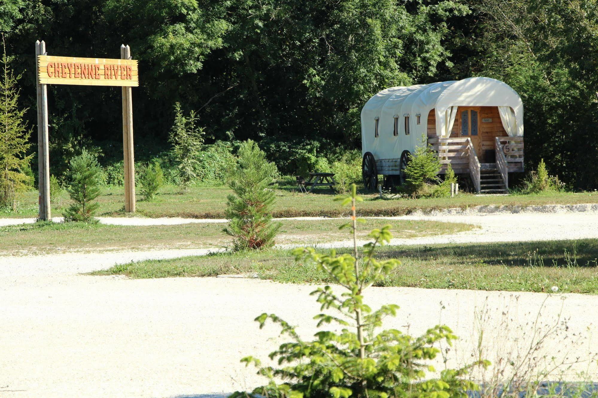 Western City Troyes Barberey-Saint-Sulpice ภายนอก รูปภาพ